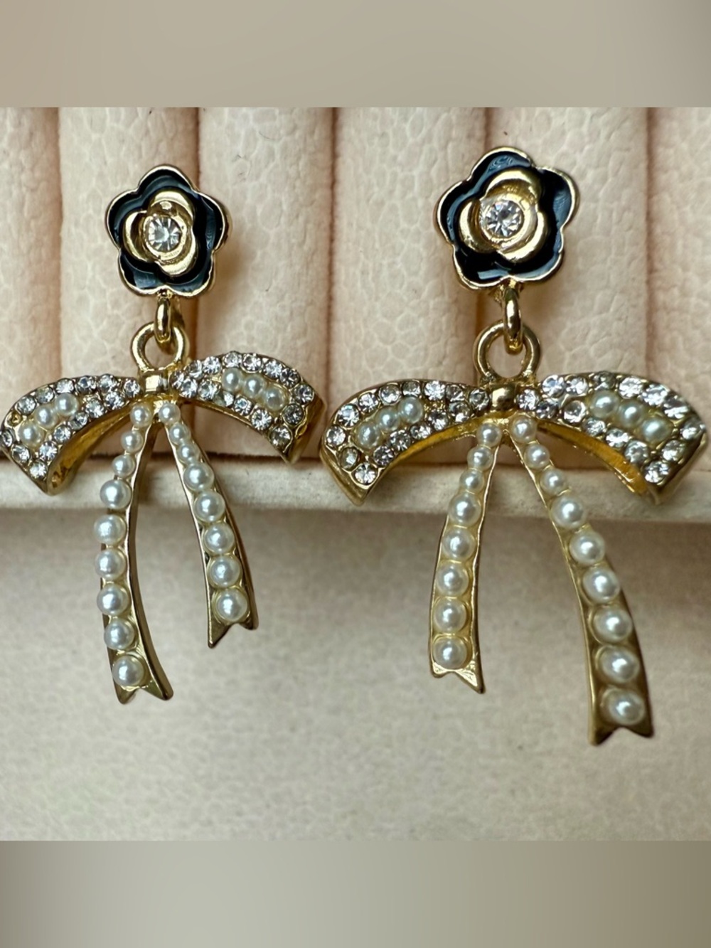 Gold Pearl & Crystal Bow Drop Earrings - Black Accent Flower Stud NEW